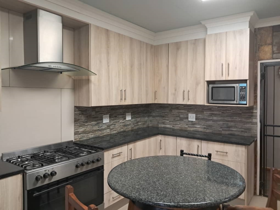 5 Bedroom Property for Sale in Rietfontein A H North West